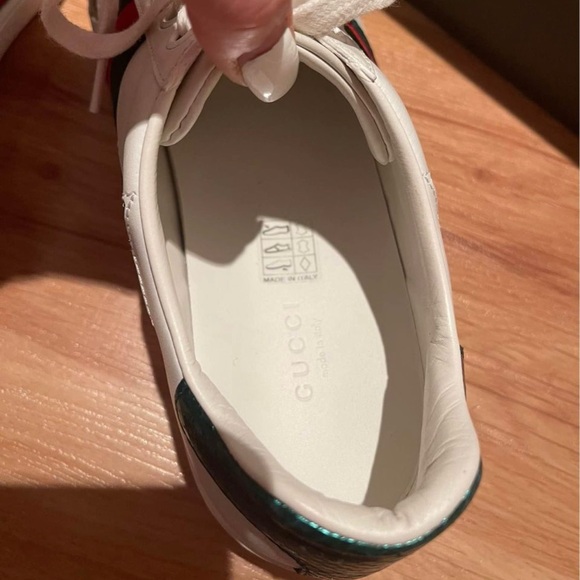 Gucci Ace Sneakers with Stars - Picture 3 of 6